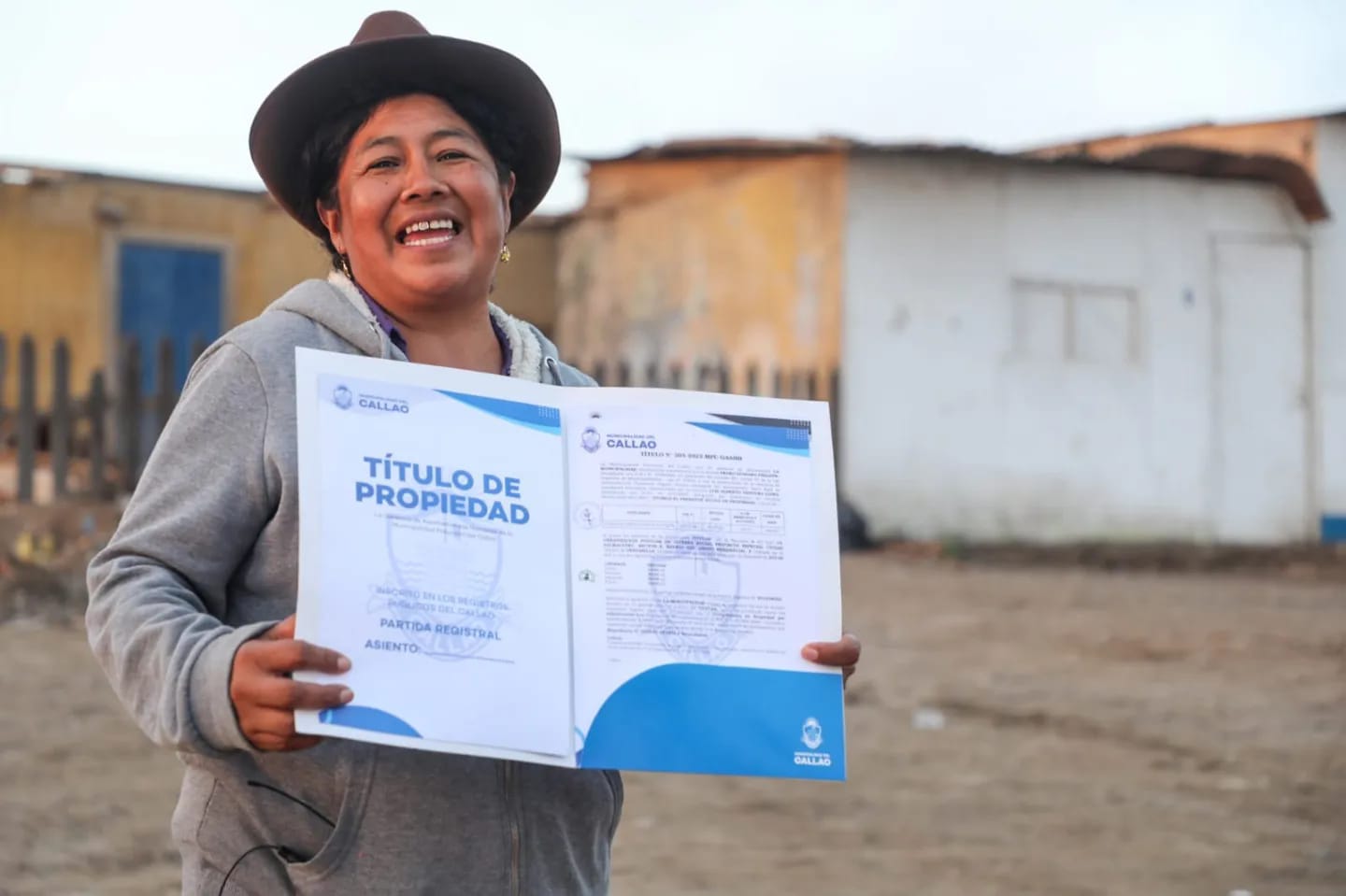 Después de más de 20 años, llegaron los títulos de propiedad para Pachacútec.