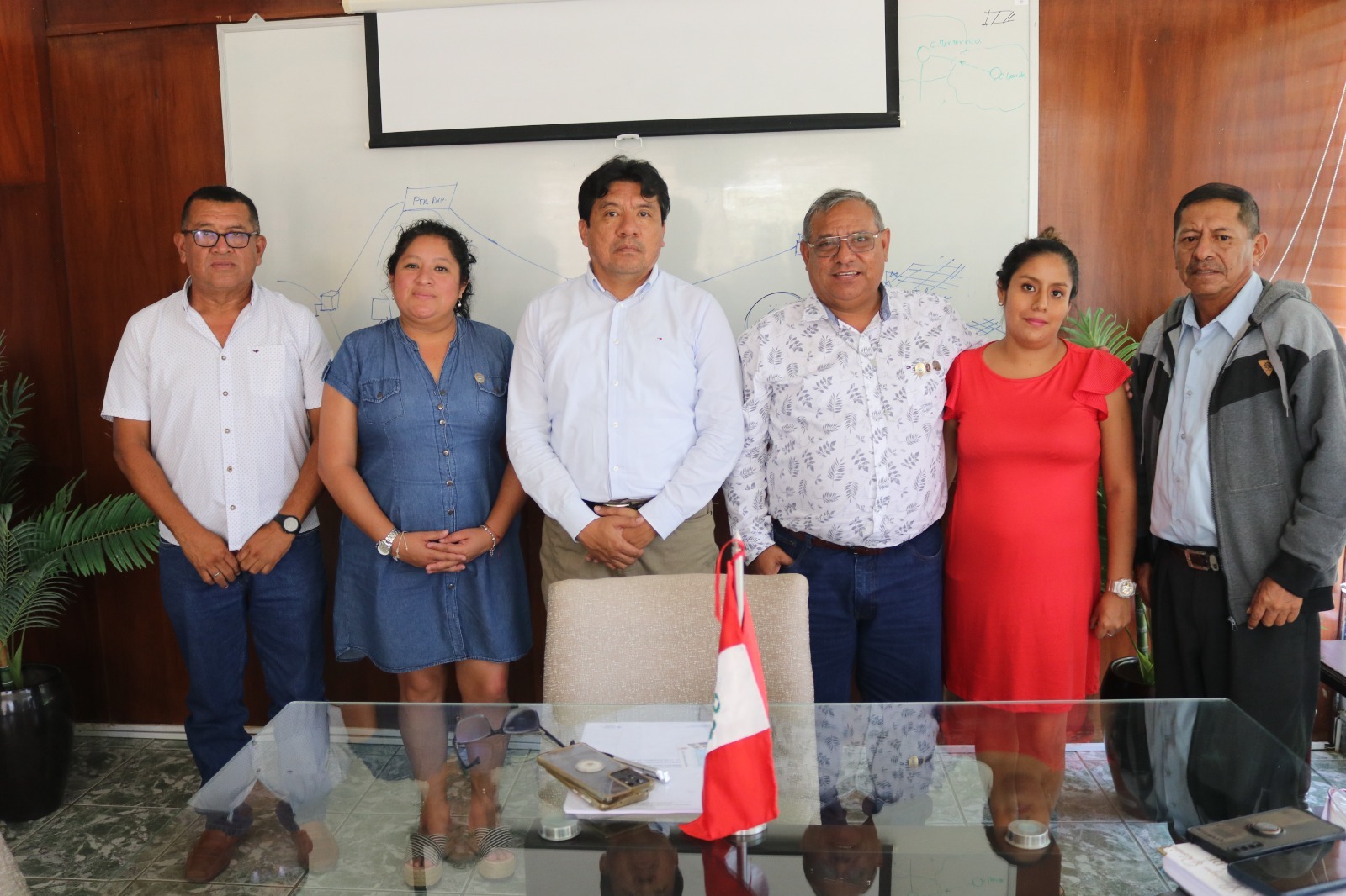 Importante acuerdo logró alcalde en reunión sostenida con la EPS Grau