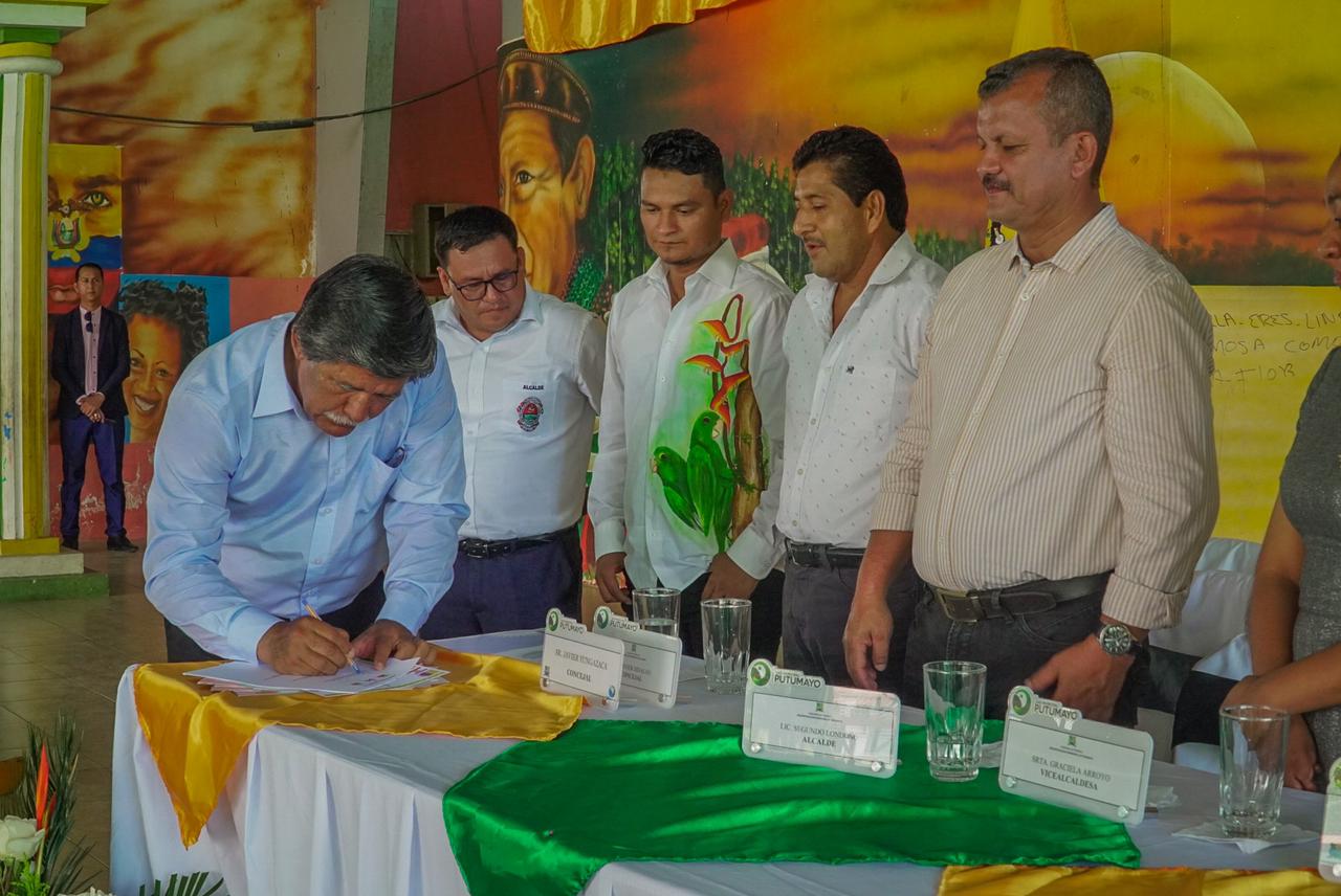 FIRMA DE ACUERDO TRIFRONTERIZO