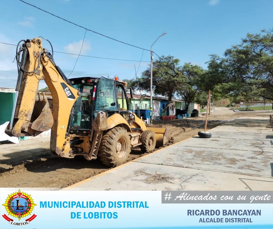 Archivo JPG de Con maquinaria se limpia el Distrito