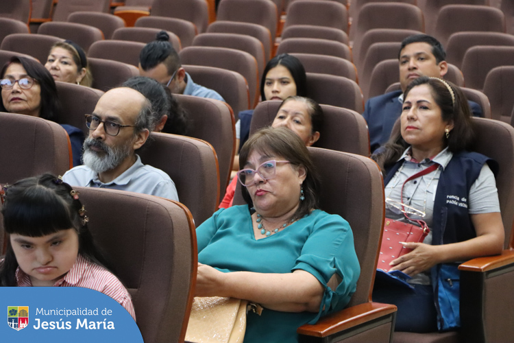 La Municipalidad de Jesús María inició las capacitaciones integrales con apoyo del Centro de Operaciones de Emergencia Nacional #COEN 👏.