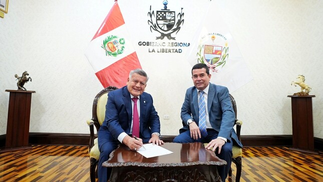 GORE firma acta de compromiso para seguir luchando contra la corrupción