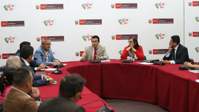 PCM recibió a gobernador de Tumbes para gestionar ejecución de obras prioritarias en la región