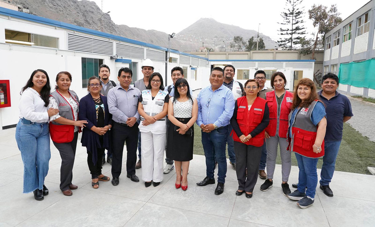 Entregamos una nueva escuela temporal: a comunidad educativa de la IE 2099/394-1 Rosa Merino en el Rímac