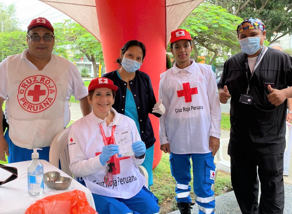 Inician campaña de vacunación contra la Covid-19 en la Cruz Roja