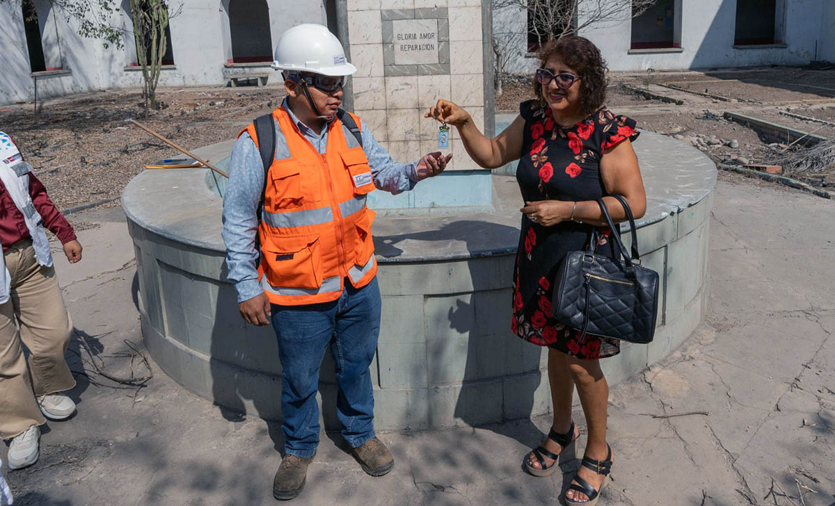Cuatro comunidades educativas entregaron sus infraestructuras para la ejecución de sus nuevas escuelas