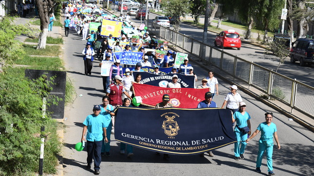 Geresa Lambayeque realizó pasacalle para motivar la eliminación de criaderos del zancudo transmisor del dengue