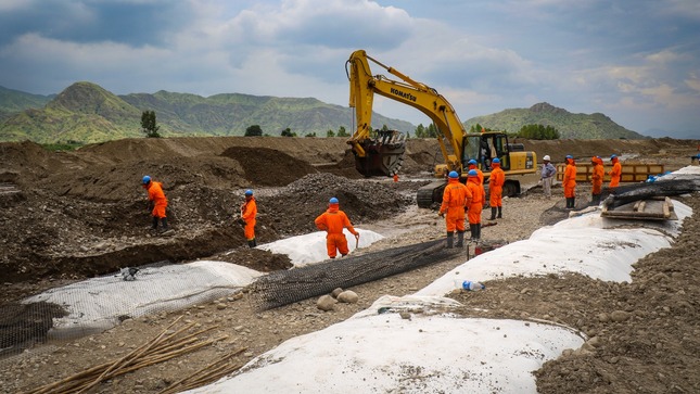 bolsas geotextil aguas arriba repartidor La Puntilla