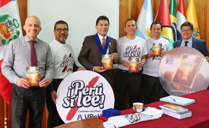 El alcalde de la Municipalidad Provincial de Puno, Lic. Javier Ponce Roque y el pastor de la Iglesia Adventista del Sétimo Día, Joel Guimac Tafur, continúan trabajando para plasmar convenios en favor de la población puneña, en esta ocasión impulsan la practica de la lectura, con programas como “Lectureando” y “Perú si lee”.
