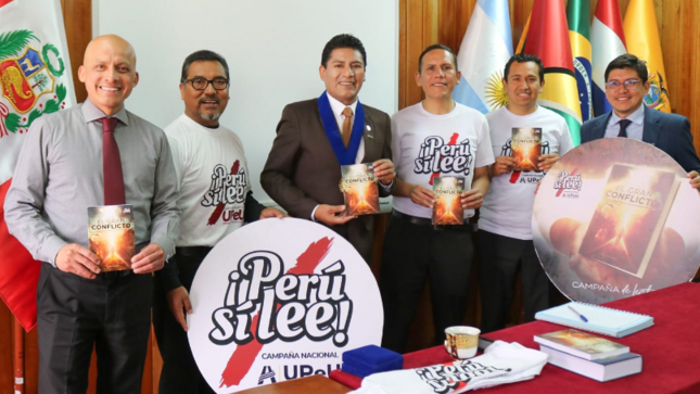 El alcalde de la Municipalidad Provincial de Puno, Lic. Javier Ponce Roque y el pastor de la Iglesia Adventista del Sétimo Día, Joel Guimac Tafur, continúan trabajando para plasmar convenios en favor de la población puneña, en esta ocasión impulsan la practica de la lectura, con programas como “Lectureando” y “Perú si lee”.
