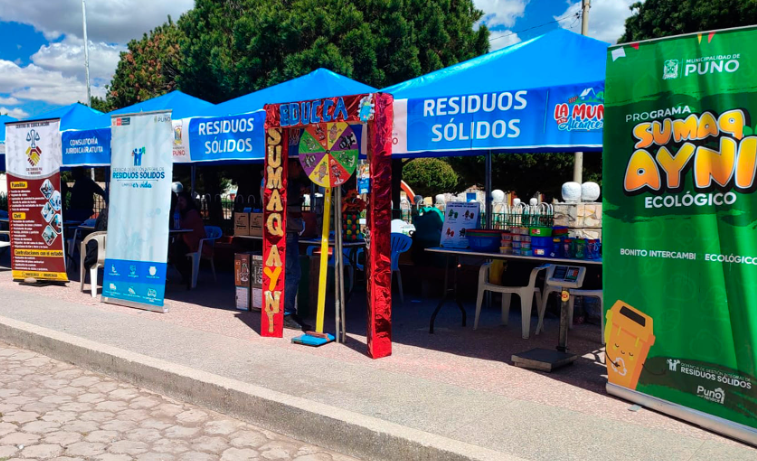 La Municipalidad Provincial de Puno mediante la Gerencia de Desarrollo Humano y Participación Ciudadana, realizó la campaña "Puno renace, con la Muni a tu alcance " en el Distrito de Tiquillaca , logrando atender a más de 200 familias, llevando todos los servicios municipales que se enfocan en atender a la población con los diferentes servicios municipales de distintas gerencias y subgerencias.