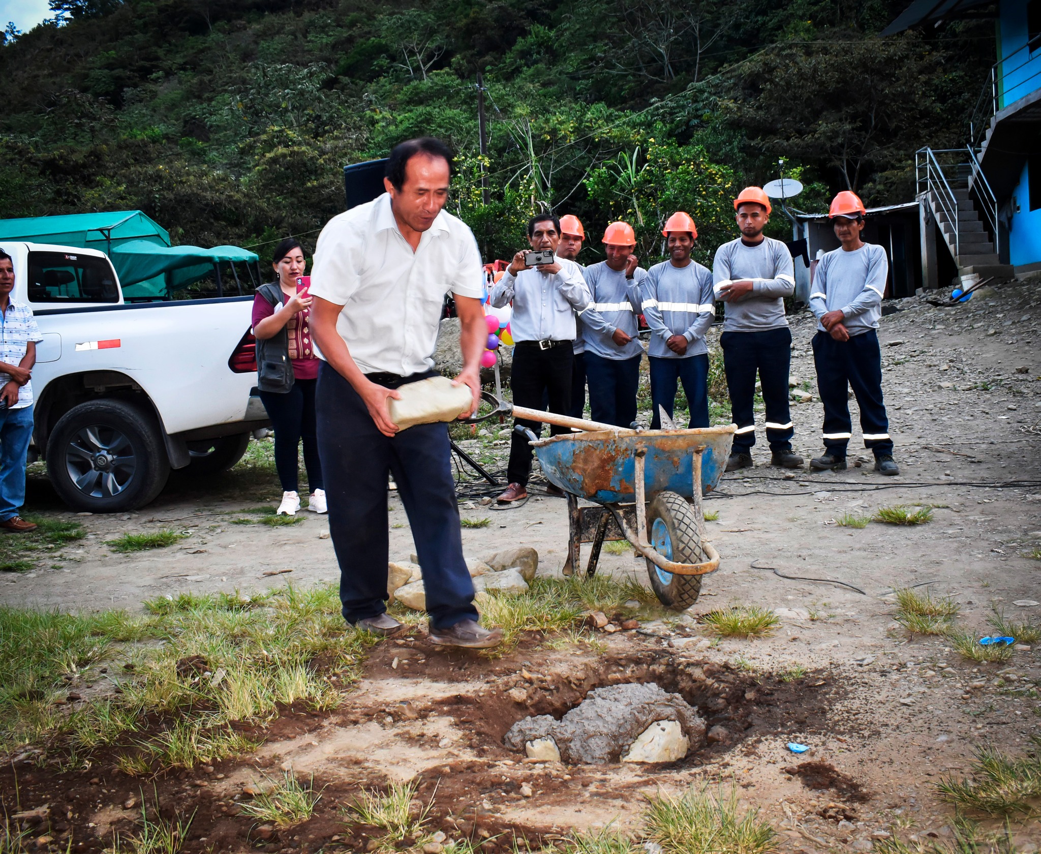 Inician obra de SBI en Tunquimayo La Rinconada