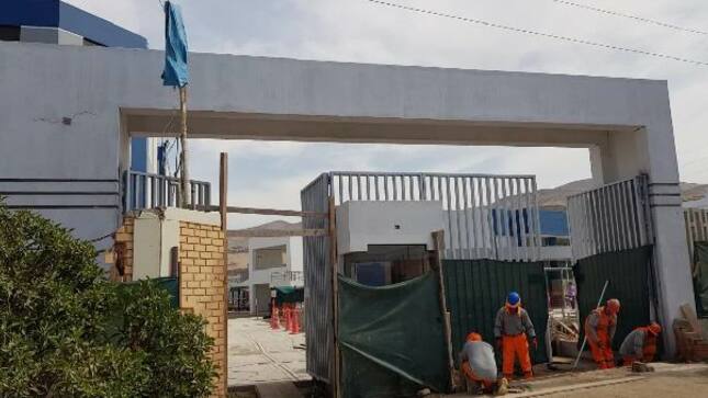 Contraloría advierte retraso en obras de instituto de Camaná por demora en adquisición de bienes