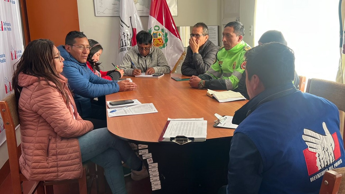 Reunión de autoridades
