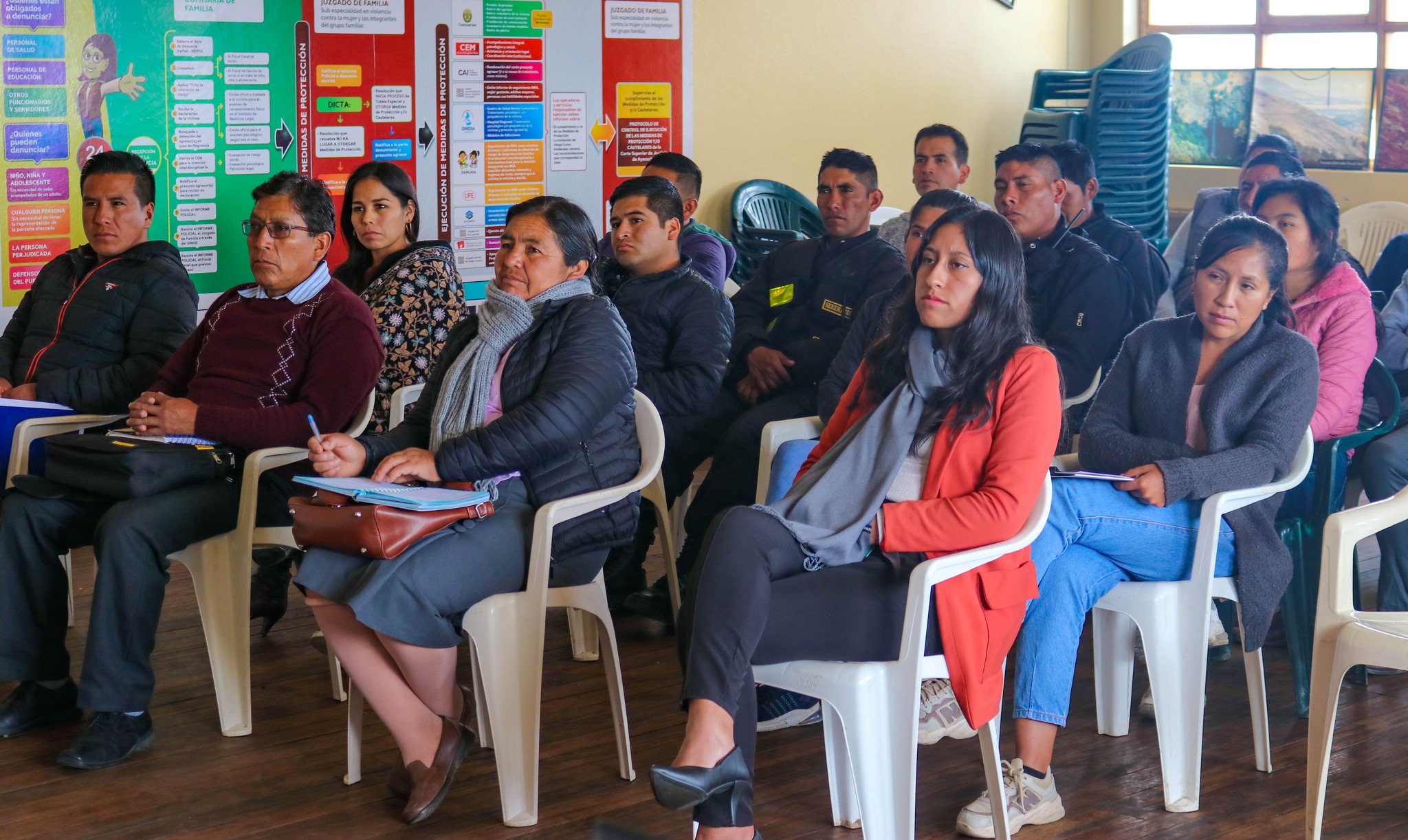 Taller sobre la “La Incorporación del Enfoque Intercultural en la Gestión Pública" dirigido a servidores públicos de la Municipalidad Distrital de Huamanguilla.