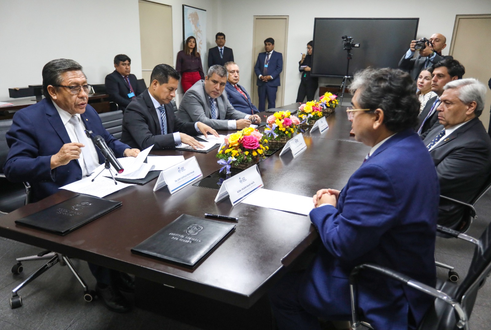 GORE Callao firma convenio con la contraloría para capacitar a funcionarios y consejeros