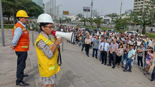 Ministerio de Cultura realizó simulacro inopinado de sismo 
