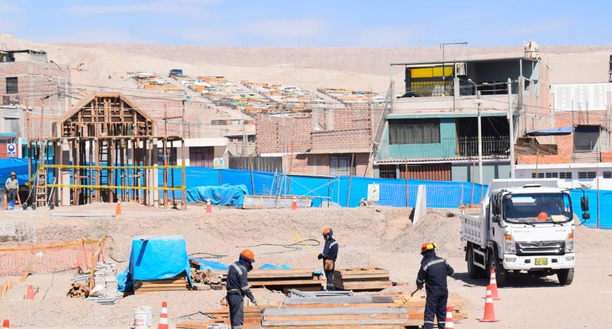 El alcalde provincial de Mariscal Nieto, visitó las obras de “Mejoramiento del servicio de transitabilidad vehicular y peatonal en la Av. Alfonso Ugarte y Av. Santa Fortunata del Centro Poblado San Francisco y distrito San Antonio” y la “Construcción de los servicios cívico culturales de la plaza cívica del centro poblado de Chen Chen”.