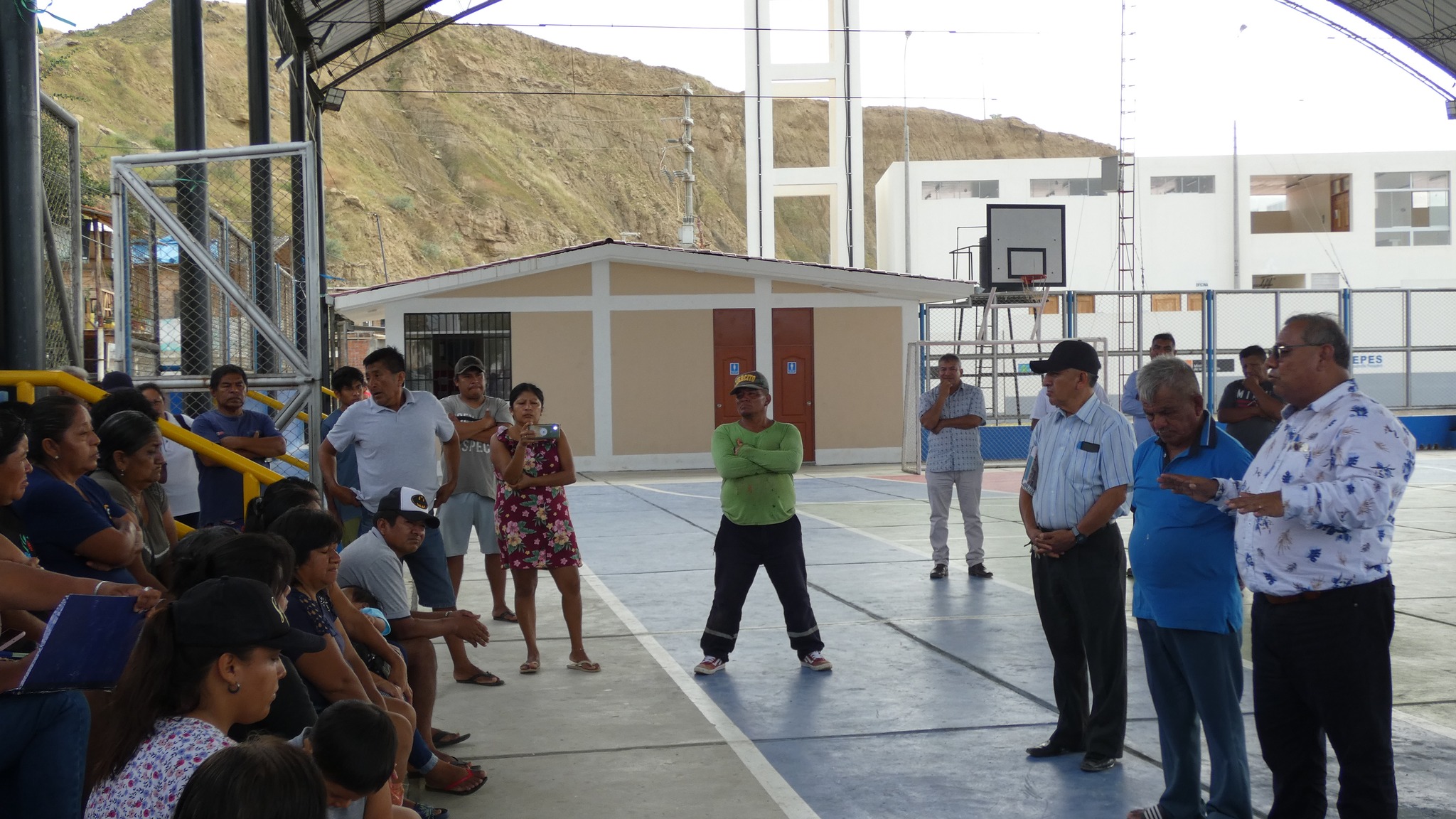 Alcalde REEDY BANCAYAN PALOMINO se reunió con moradores de Cabo Blanco