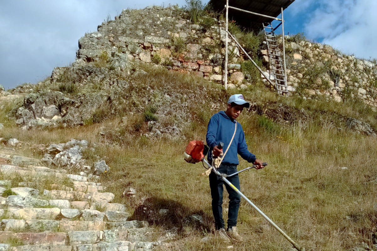 Actividades de mantenimiento en Cerro Miraflores