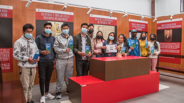 Líderes escolares participantes de las charlas de patrimonio cultural