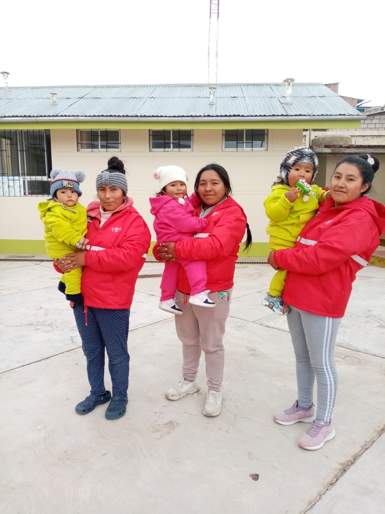 Cuna Más entrega más de 12 mil kits de abrigo a la región Puno afectadas por las bajas temperaturas