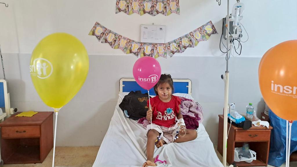 INSN San Borja médicos devuelven sonrisa a niña de comunidad nativa chuintar en el día de su cumpleaños