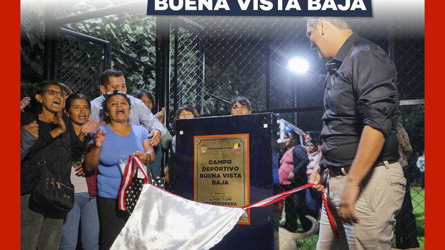 Revelación de placa del campo deportivo.