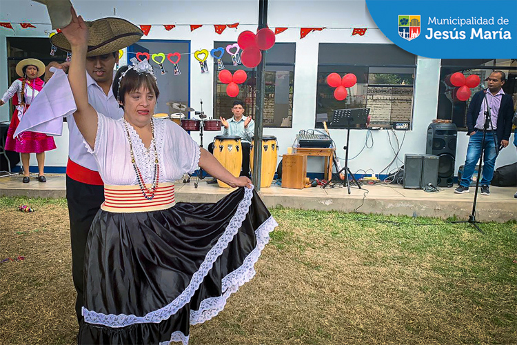 La actividad, contó con la presencia del regidor Jorge Luis Guillén y la licenciada Elizabeth Rivera, gerente de Participación Vecinal y Desarrollo Humano.