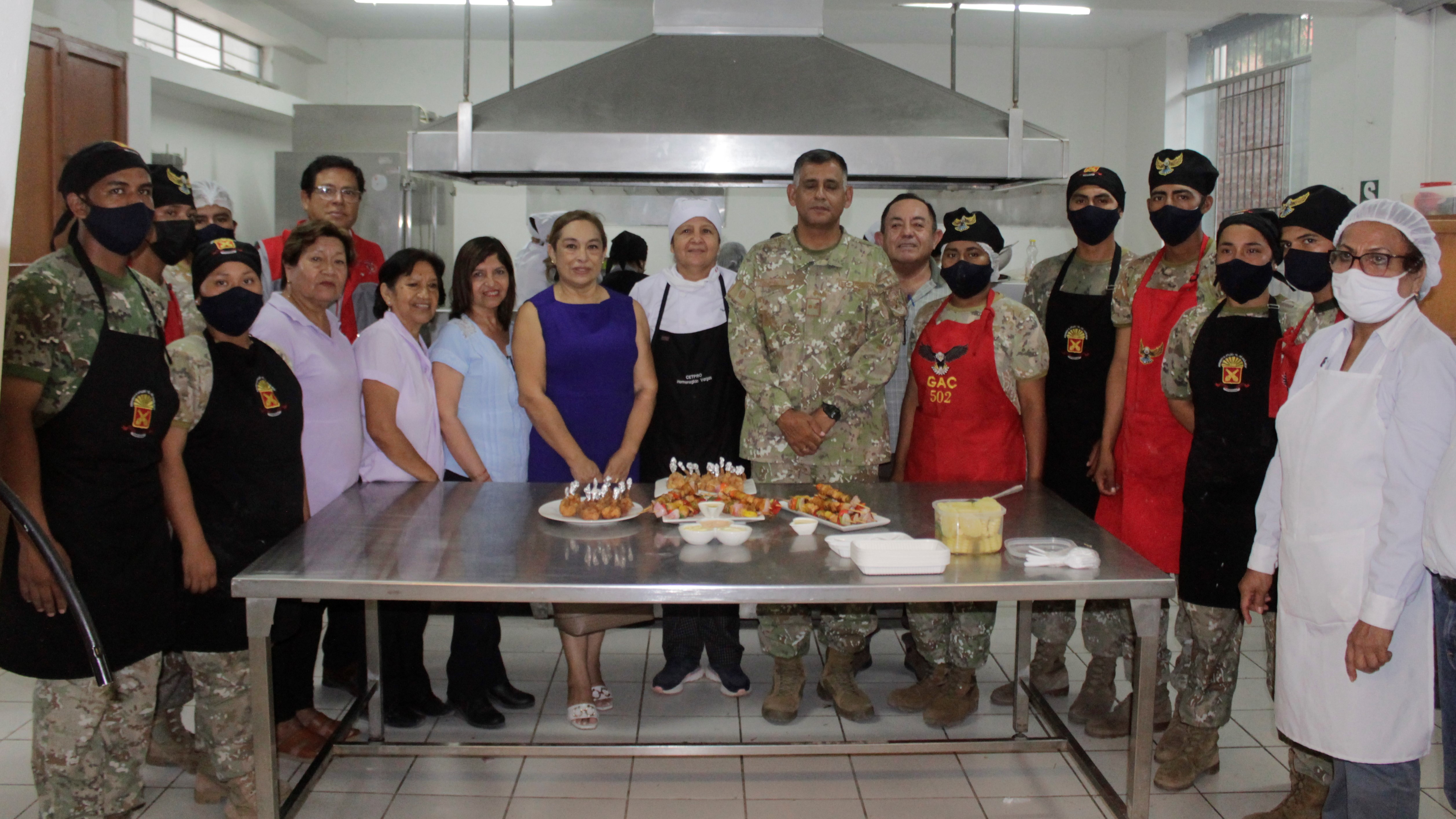 Jóvenes militares se benefician con convenio entre la UGEL Piura y El Ejército Peruano