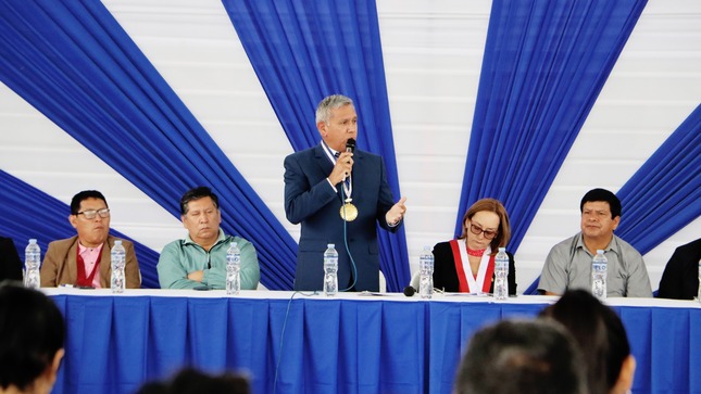 Alcalde Fernando Cárdenas se reunió con sus pares en favor de la carretera que nos unirá con Cerro de Pasco y Oxapampa