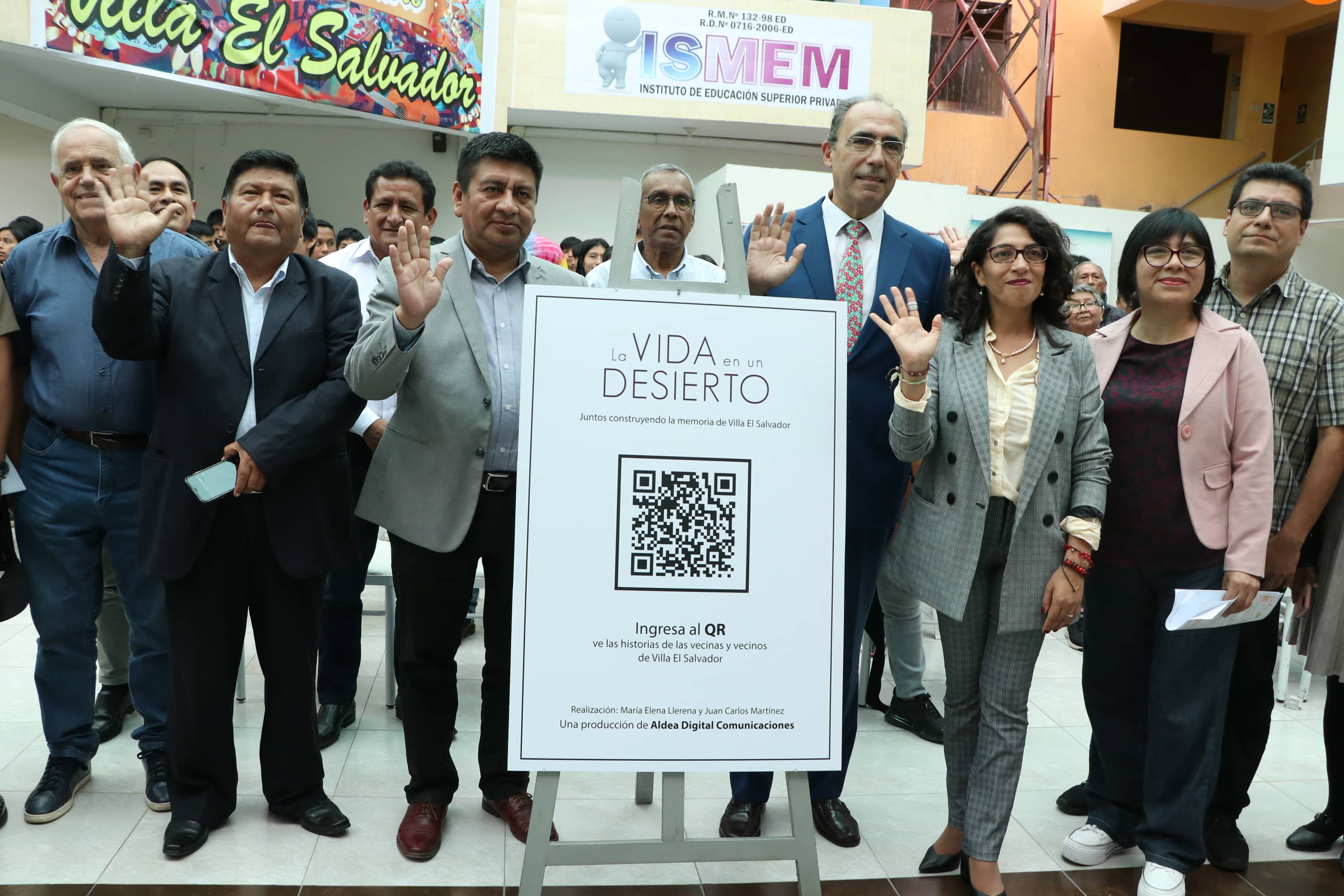 Ministra de cultura inaguró presentación del documental: La vida en un desierto