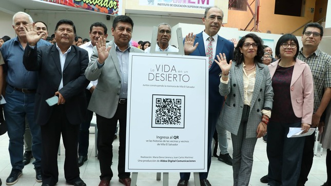 Ministra de cultura inaguró presentación del documental: La vida en un desierto