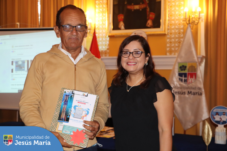 👏 Se realizó un reconocimiento especial a nuestro equipo de la Subgerencia de Atención al Ciudadano, Gestión Documental y Archivo, al conmemorarse el 👨🏻💼 “Día del Archivero Peruano”.