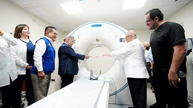Inauguran en Hospital Regional tomógrafo más moderno del norte con tecnología de inteligencia artificial