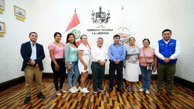 Gore La Libertad financiará proyecto de agua potable y alcantarillado de la Loma de Huanchaquito y el Trópico