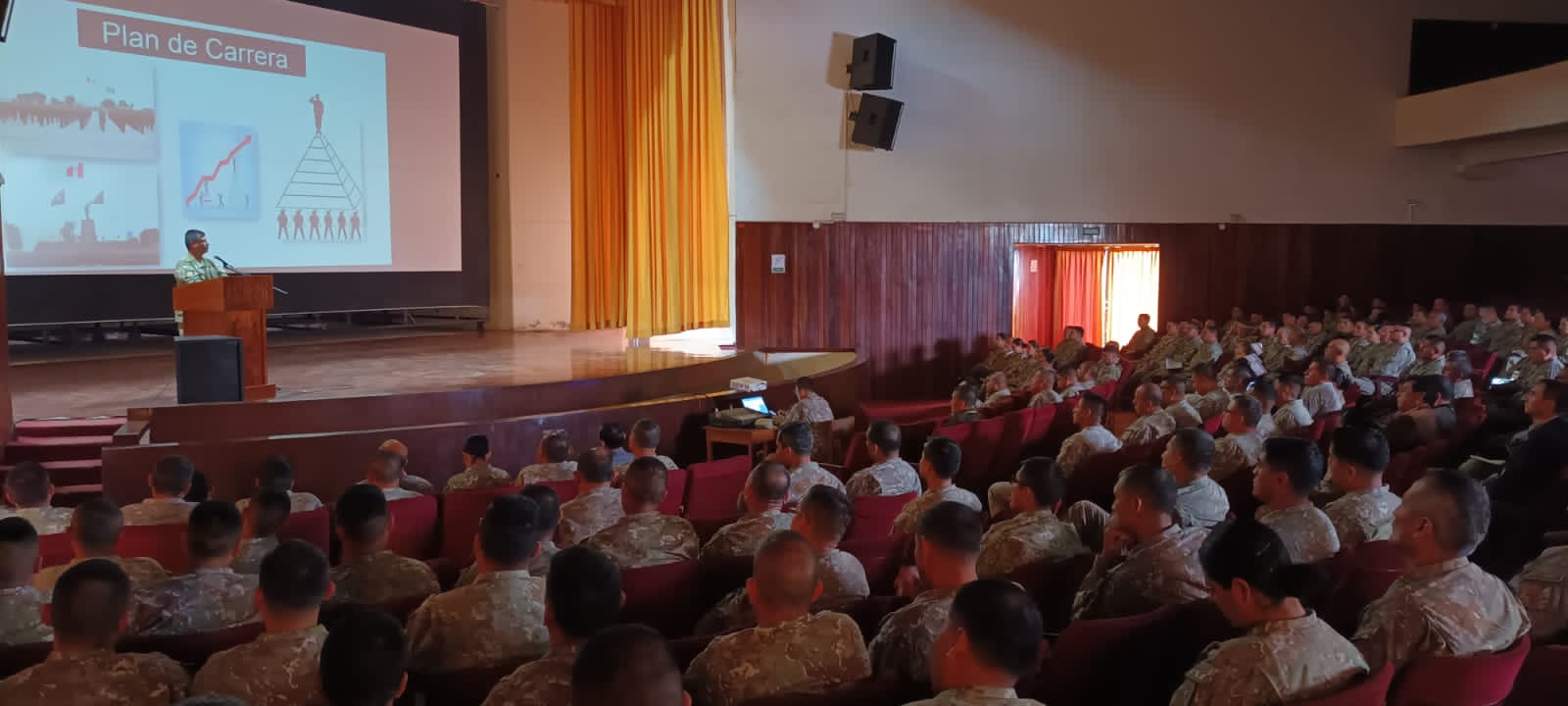 Ejército inicia formulación de los planes de carrera del personal militar