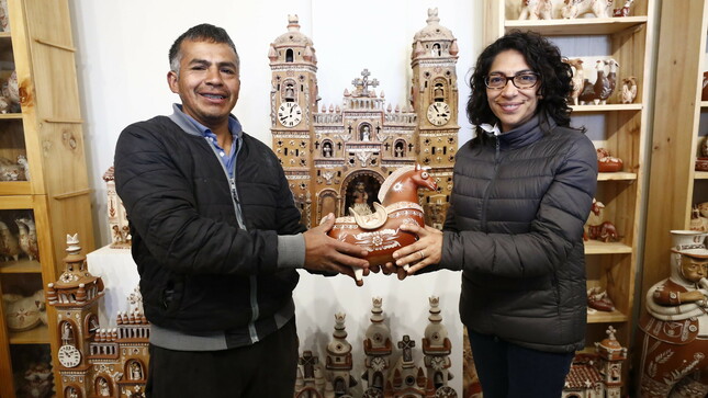 Ministra de Cultura oficializa “Estrategia de Salvaguardia de la Artesanía y Arte Tradicional Ruraq Maki Nuestra Herencia Hecha a Mano”