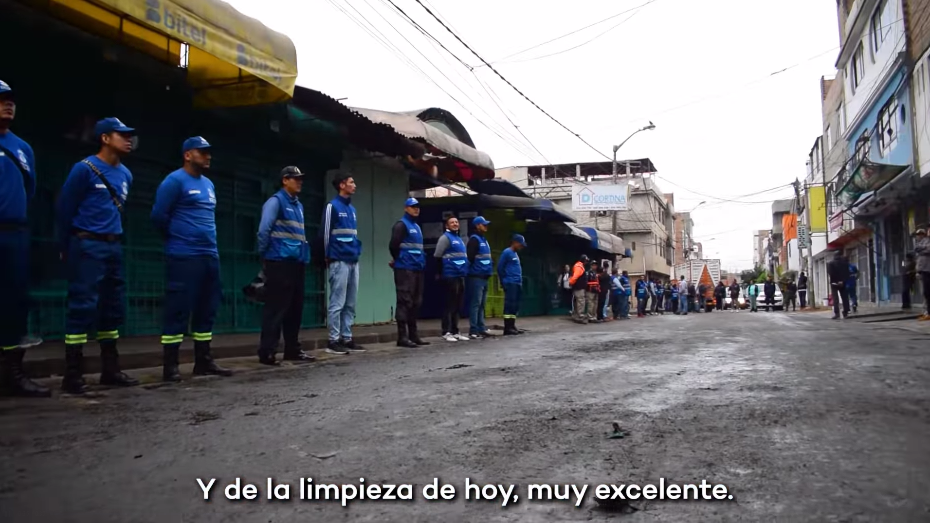 Llegamos a los alrededores del mercado "El Álamo"