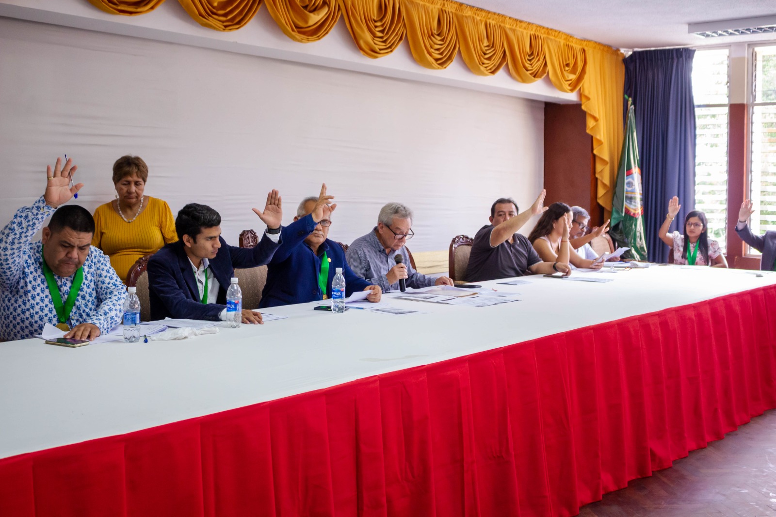 ASAMBLEA APRUEBA VIAJE DE REPRESENTACIÓN PARA ASUNCIÓN DE MANDO EN DOS CANTONES DE ECUADOR