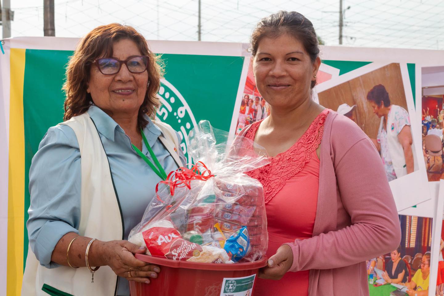 COMITÉ DE DAMAS CAPULLANAS EN ACCIÓN CELEBRA DÍA DE LA MADRE EN CHALACALÁ BAJA
