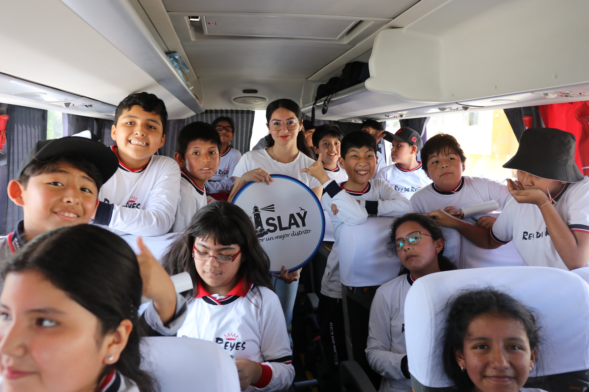 La visita de niños de la ciudad de Arequipa al distrito de Islay.