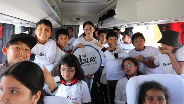 La visita de niños de la ciudad de Arequipa al distrito de Islay.