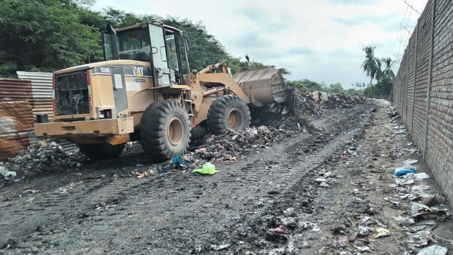 ALCALDE DISPONE TOTALIDAD DE MAQUINARIA PARA GARANTIZAR LIMPIEZA PÚBLICA