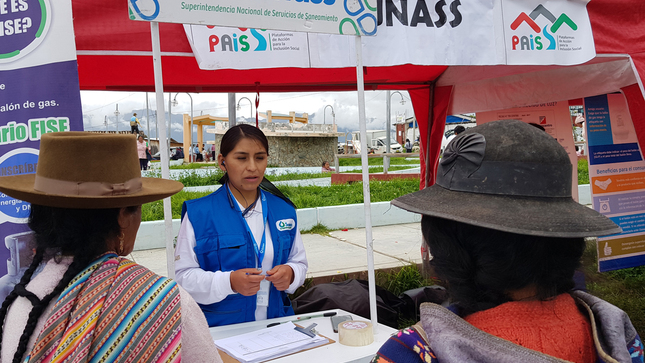 Sunass orientó en Huancavelica