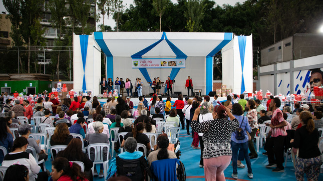 Municipalidad de Lince realizó multitudinario homenaje a las madres linceñas