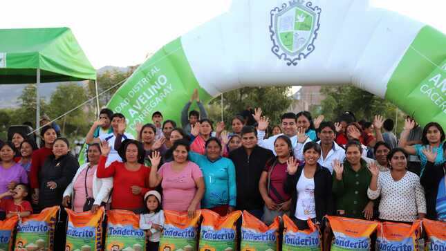 Premiación a todos los comites de  base en el Campeonato Deportivo en Homenaje por el Dia de la Madre