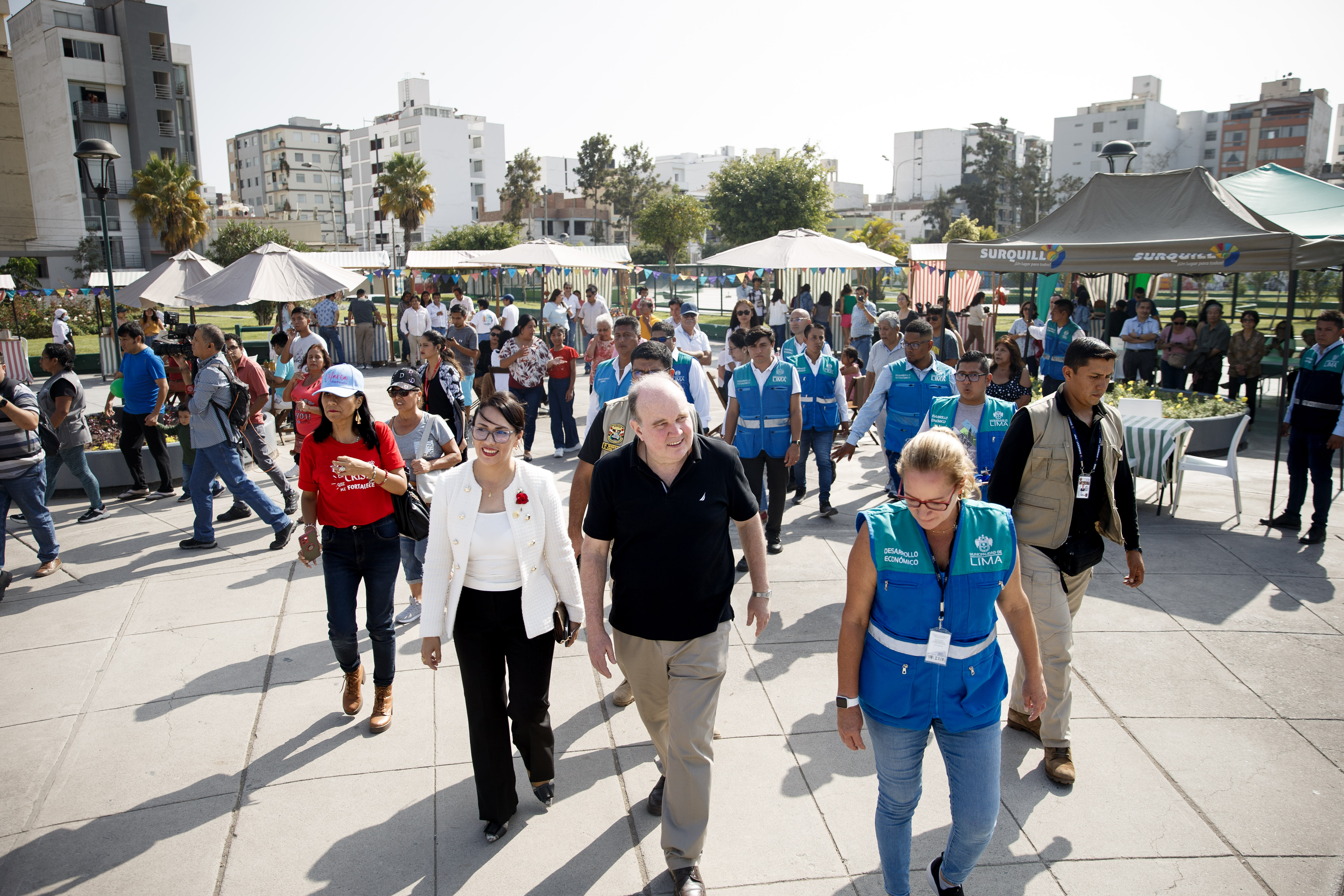 Surquillanas celebran “Día de la Madre” en feria gastronómica.