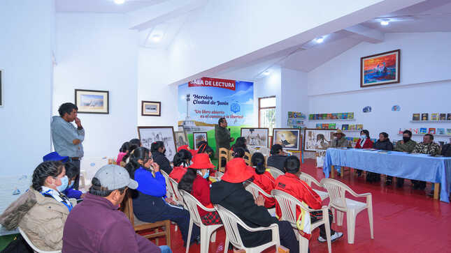 Homenaje al incendio del pueblo de Reyes: Conversatorio y presentaciones en la Biblioteca "JUK RIMAKUYKUNA JUNIN, MARKATA RUPASHA"