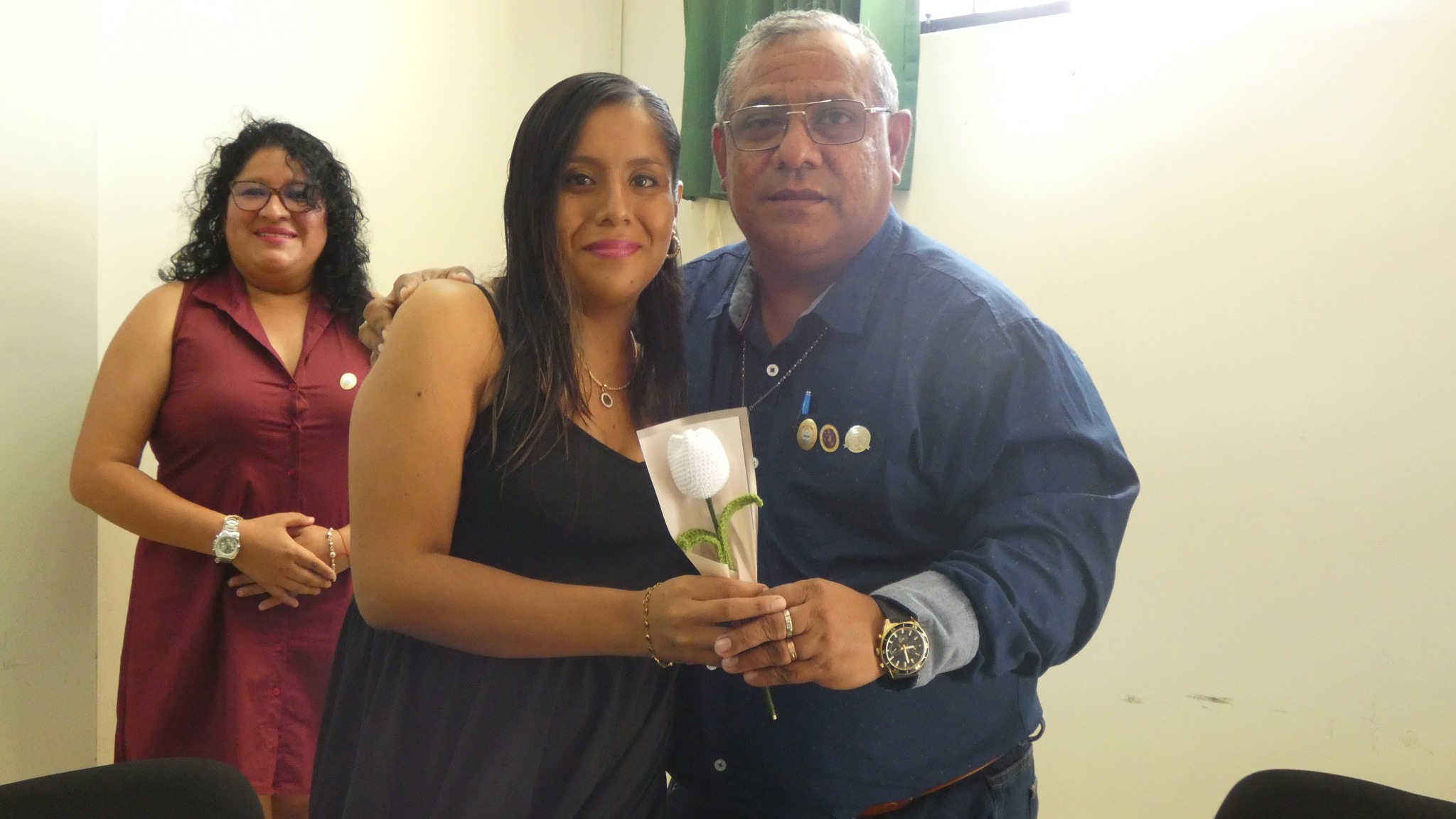 Gobierno local rinde homenaje a la Madre Municipal